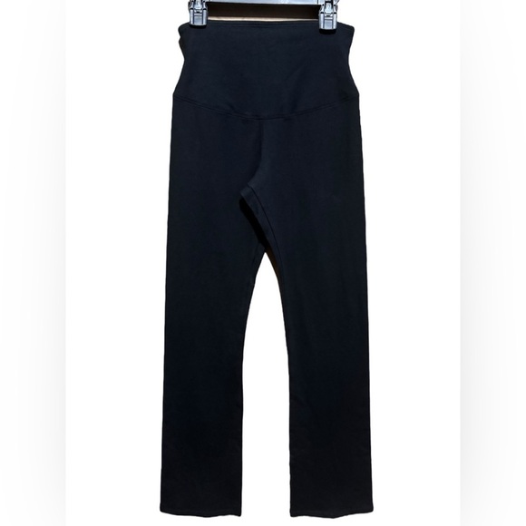 Yummie JODI BLACK SLIM STRETCH BOOTCUT SHAPING LEGGING Size Small Black nwt - Picture 4 of 15